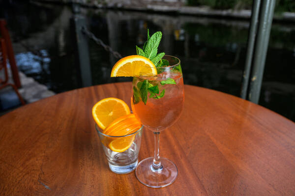 Hugo+75+Spritz+--+_JJM9874